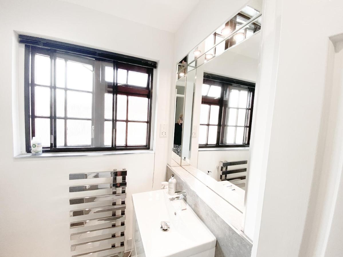 Harbourside House - Great Location - Parking - 2 En-Suites - Sleeps 5 Plus 1 Poole Dış mekan fotoğraf